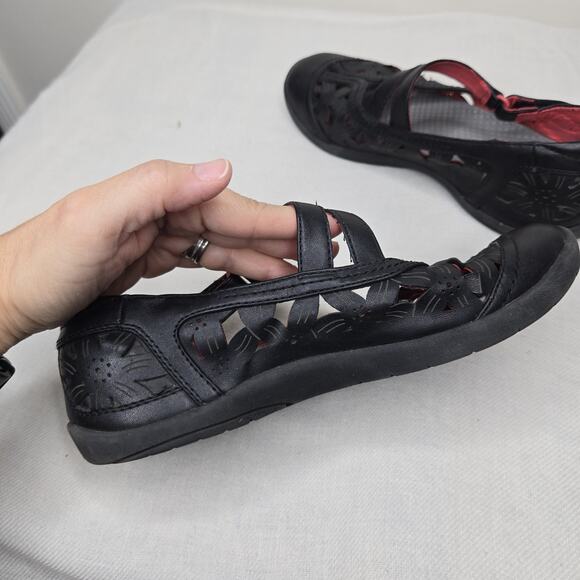 Baretraps Women's Black Ferra Flower Lasercut Comfort Flats Size 7M - Picture 6 of 11